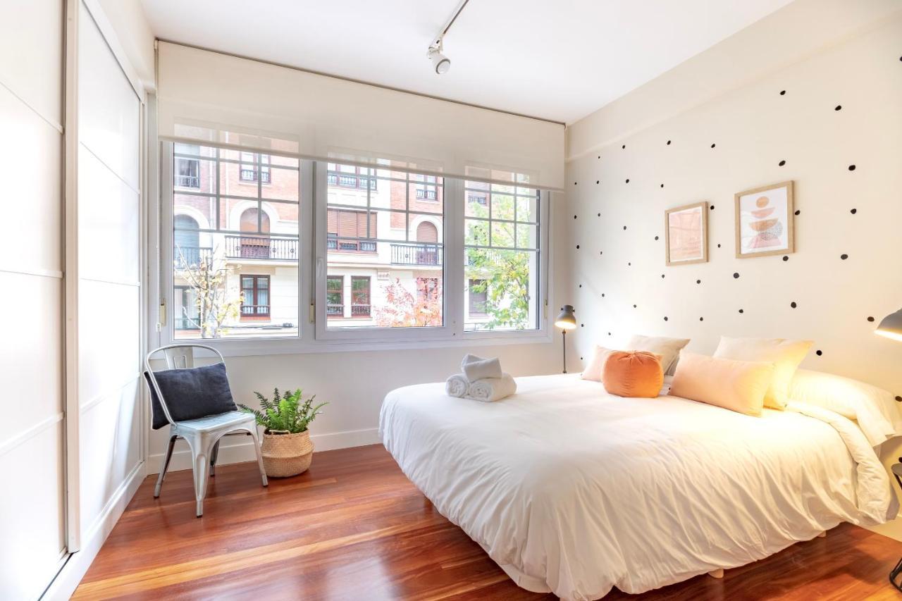 Gran Apartamento Con Estilo En El Centro De Bilbao Kültér fotó